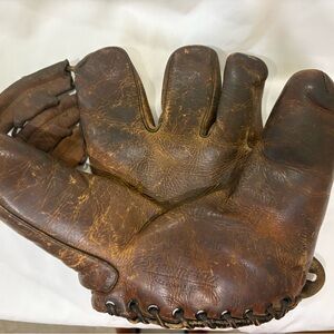 Vintage 1940’s Classic Brown Leather Men's Baseball Glove
